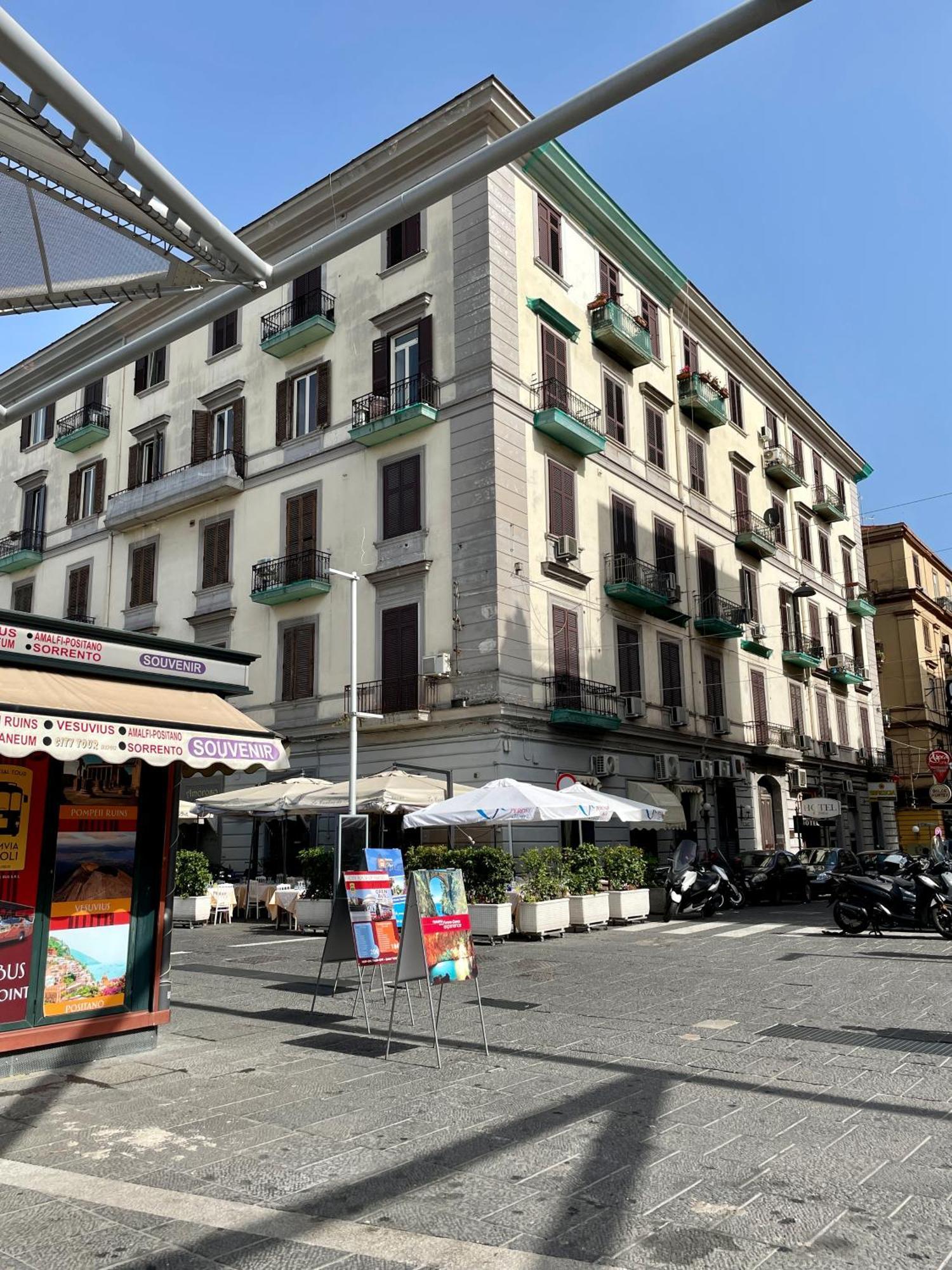 Napoli Centrale Suite Exteriér fotografie